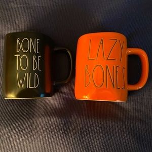 🎃💀NIB Rae Dunn Halloween Mug Set "Lazy Bones" & "Bone to be Wild"